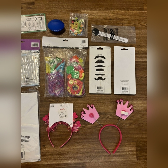 Party supplies, decorations and accessories - Picture 13 of 17